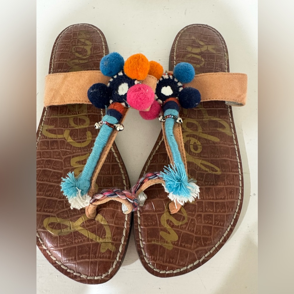 Sam Edelman Brown Leather Pom Pom Embellished Thong Sandals‎ - Picture 2 of 5